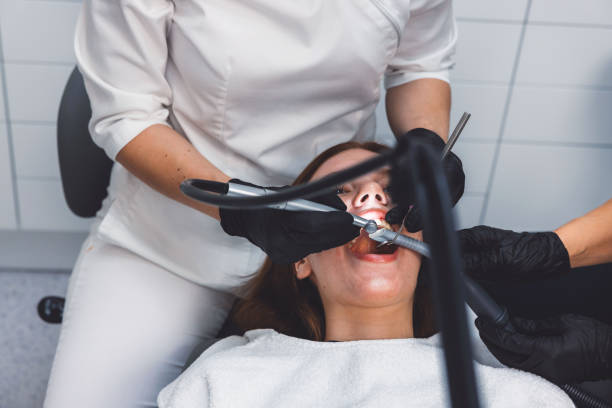 Best Cracked Tooth Emergency Dentist  in Mena, AR